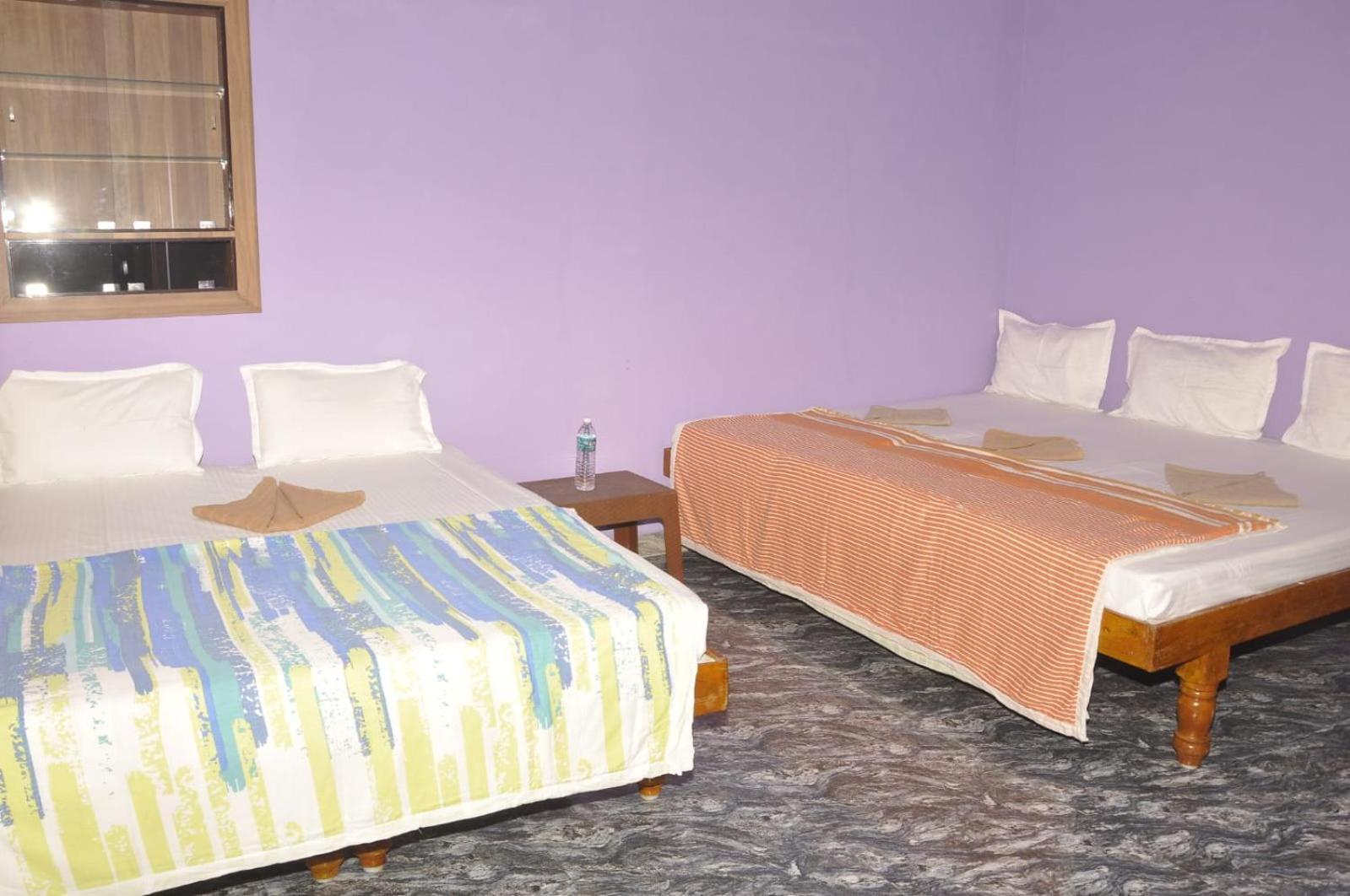 Classic Homestay ฮัมปี ภายนอก รูปภาพ